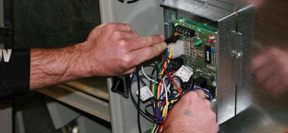 Trained technicians <span>know how to get to the heart of your problem fast!</span>